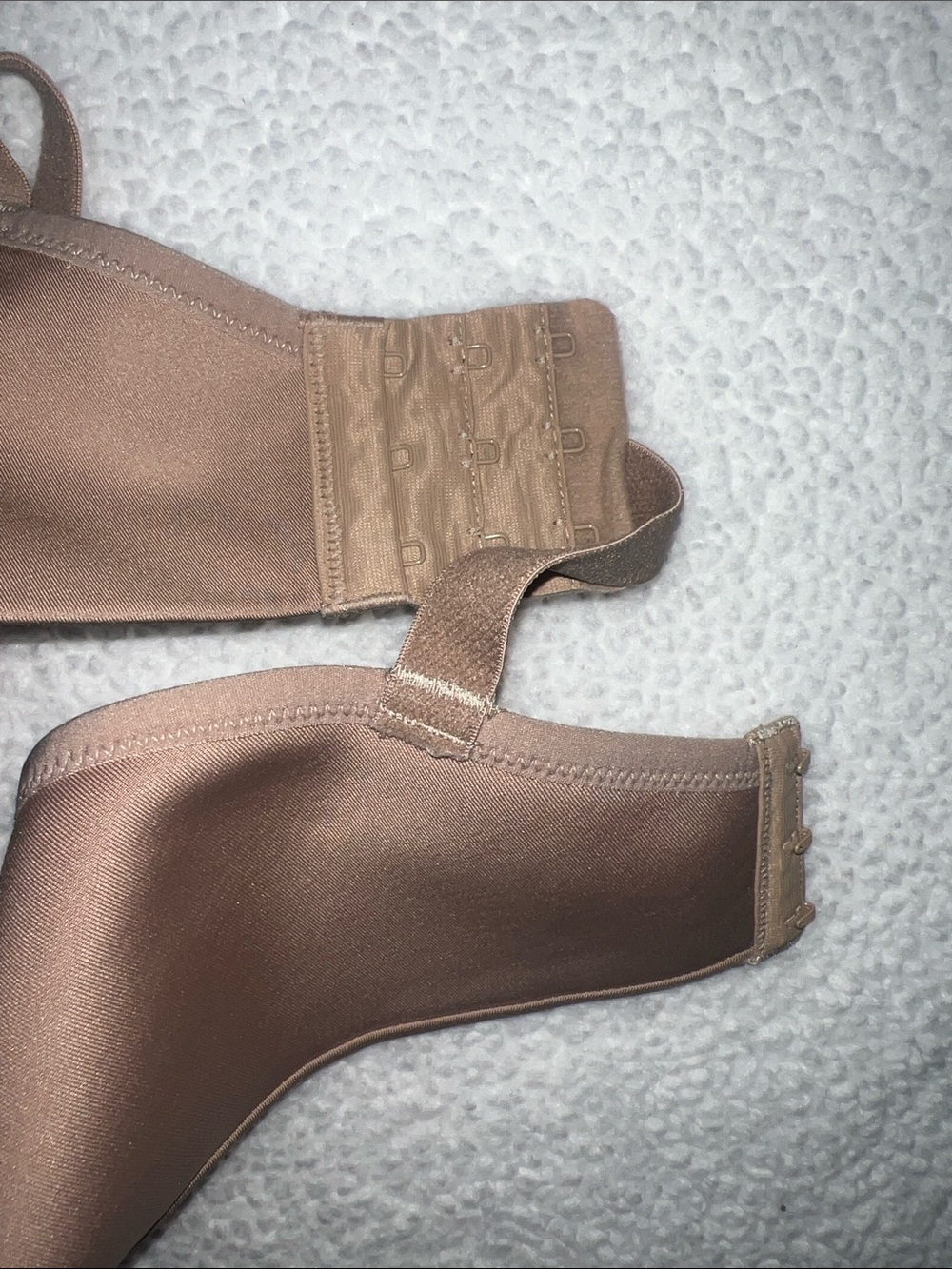 Warner's Smooth Molded Wireless Bra - Toasted Almond color size 40C - Picture 6 of 6